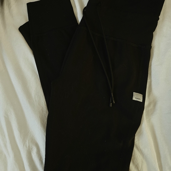 Vuori, Daily Legging. Black, Size XS - Picture 6 of 6